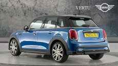 MINI Hatchback 1.5 Cooper Exclusive Premium 5dr Auto Petrol Hatchback